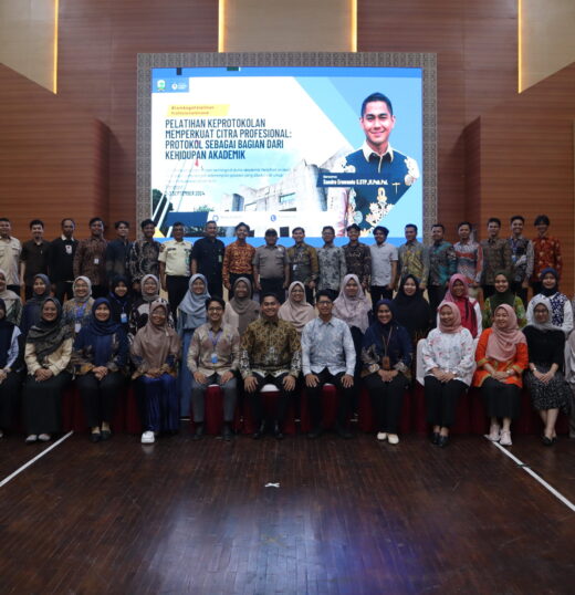 PELATIHAN KEPROTOKOLAN